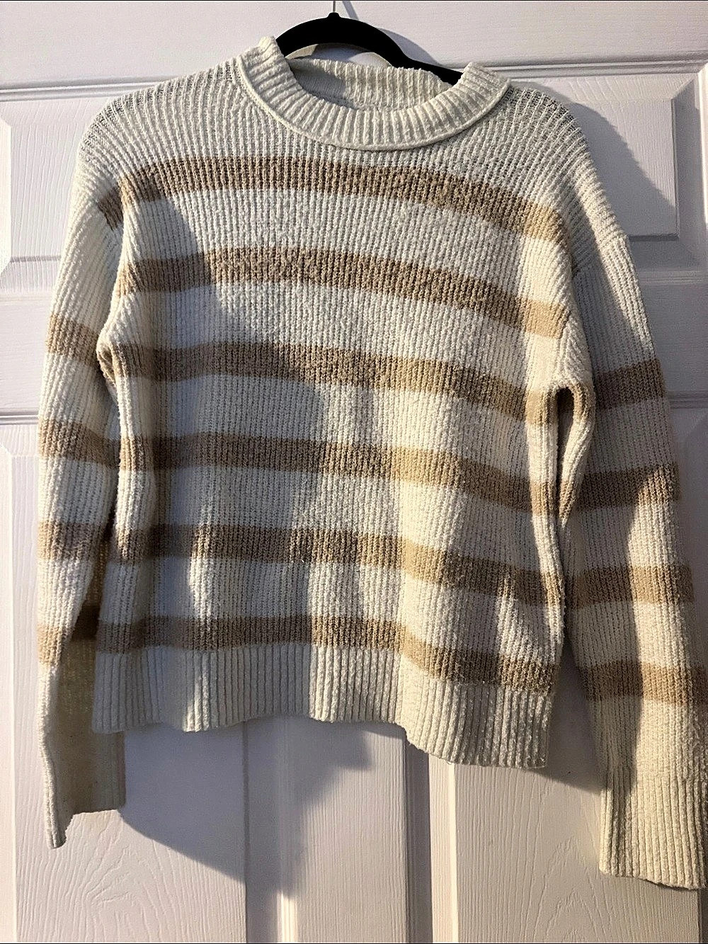 American Eagle Striped Crewneck in Cream & Brown Size XS
